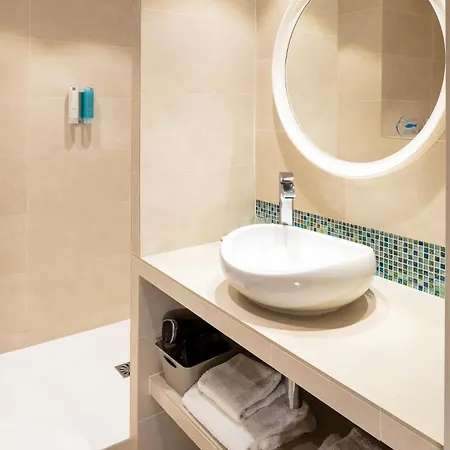 Les Medes 3* ポルクロール